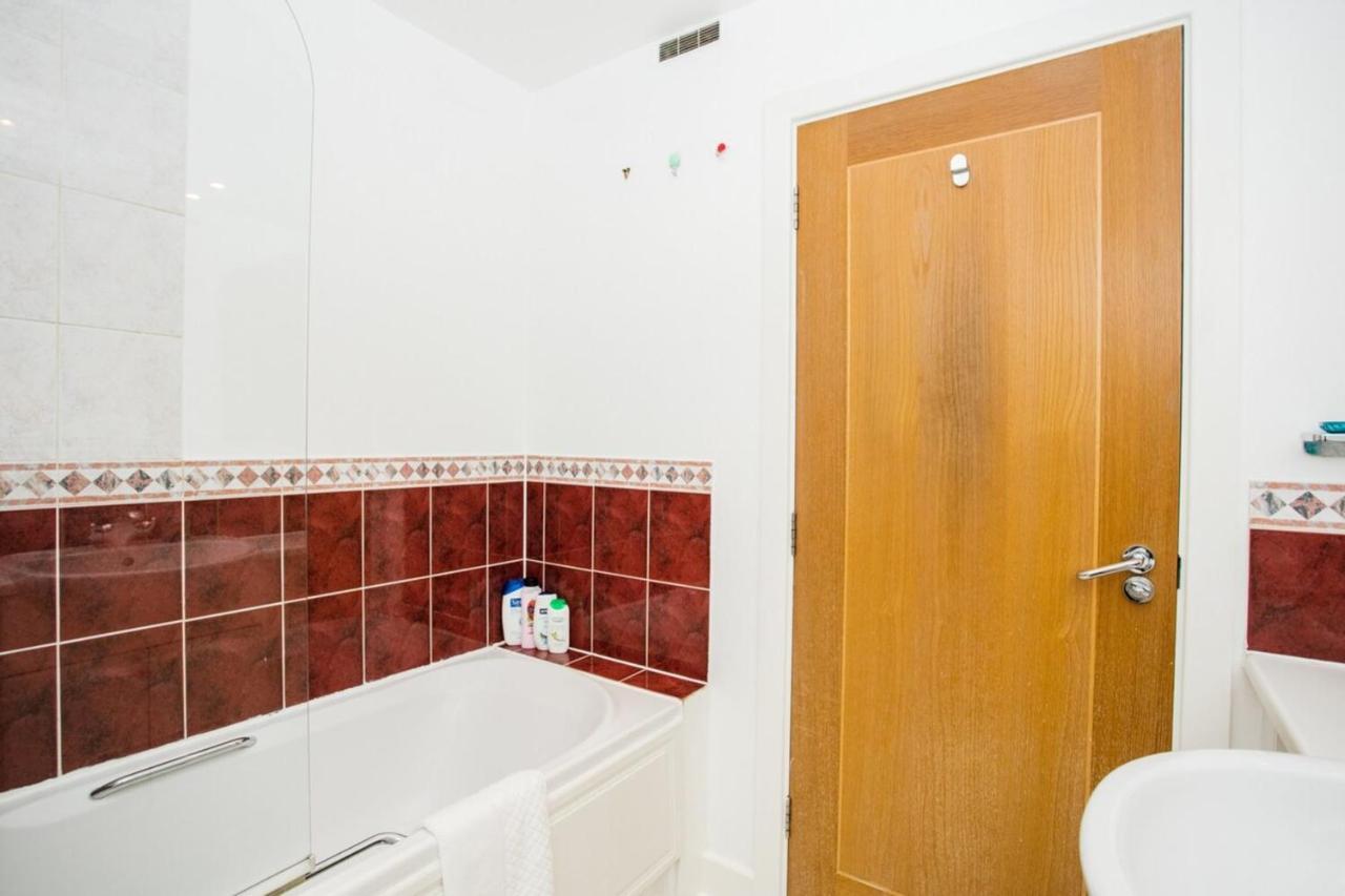 1 Bedroom Apartment On The Riverbank Near St Paul'S 런던 외부 사진
