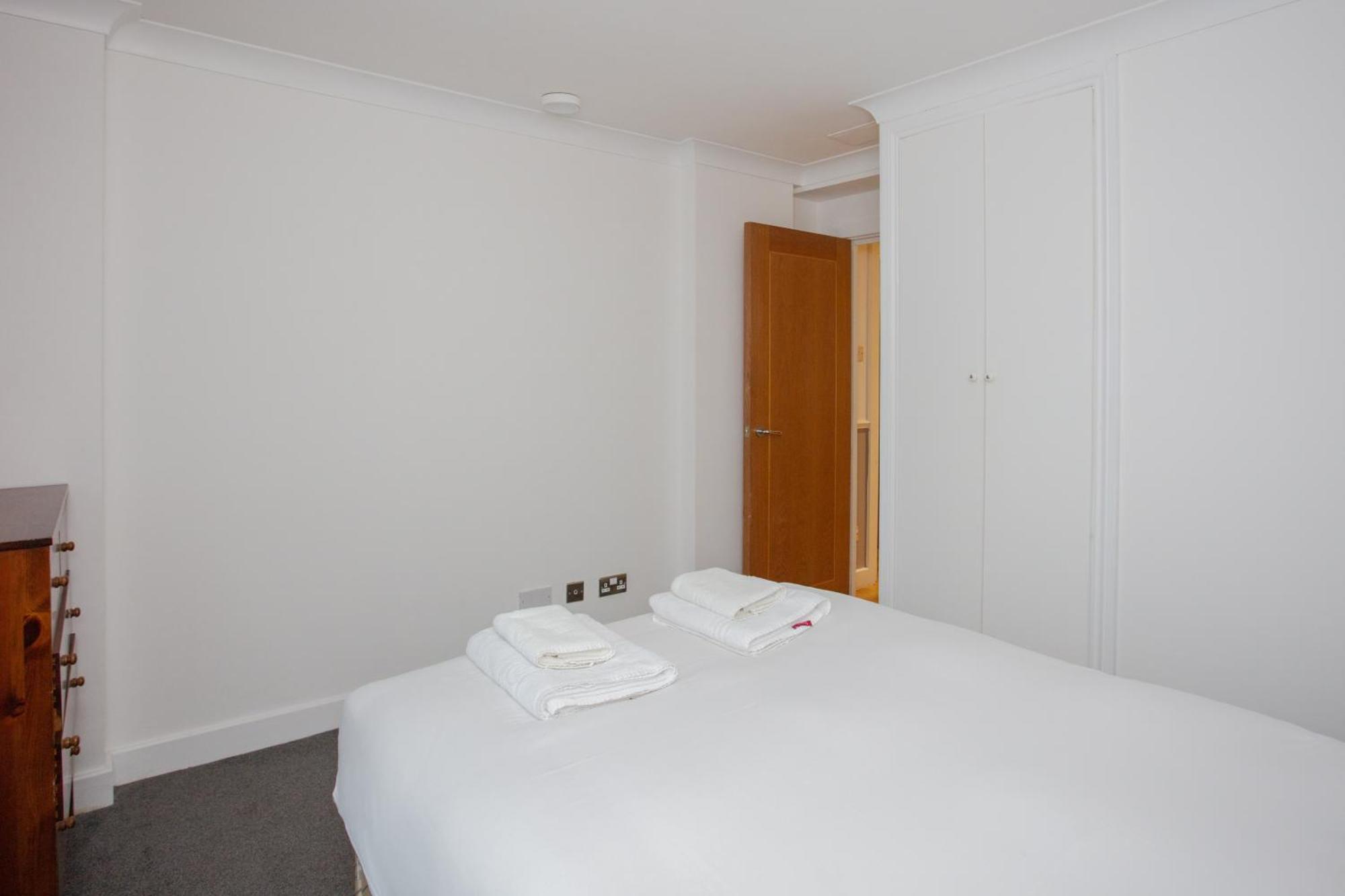 1 Bedroom Apartment On The Riverbank Near St Paul'S 런던 외부 사진